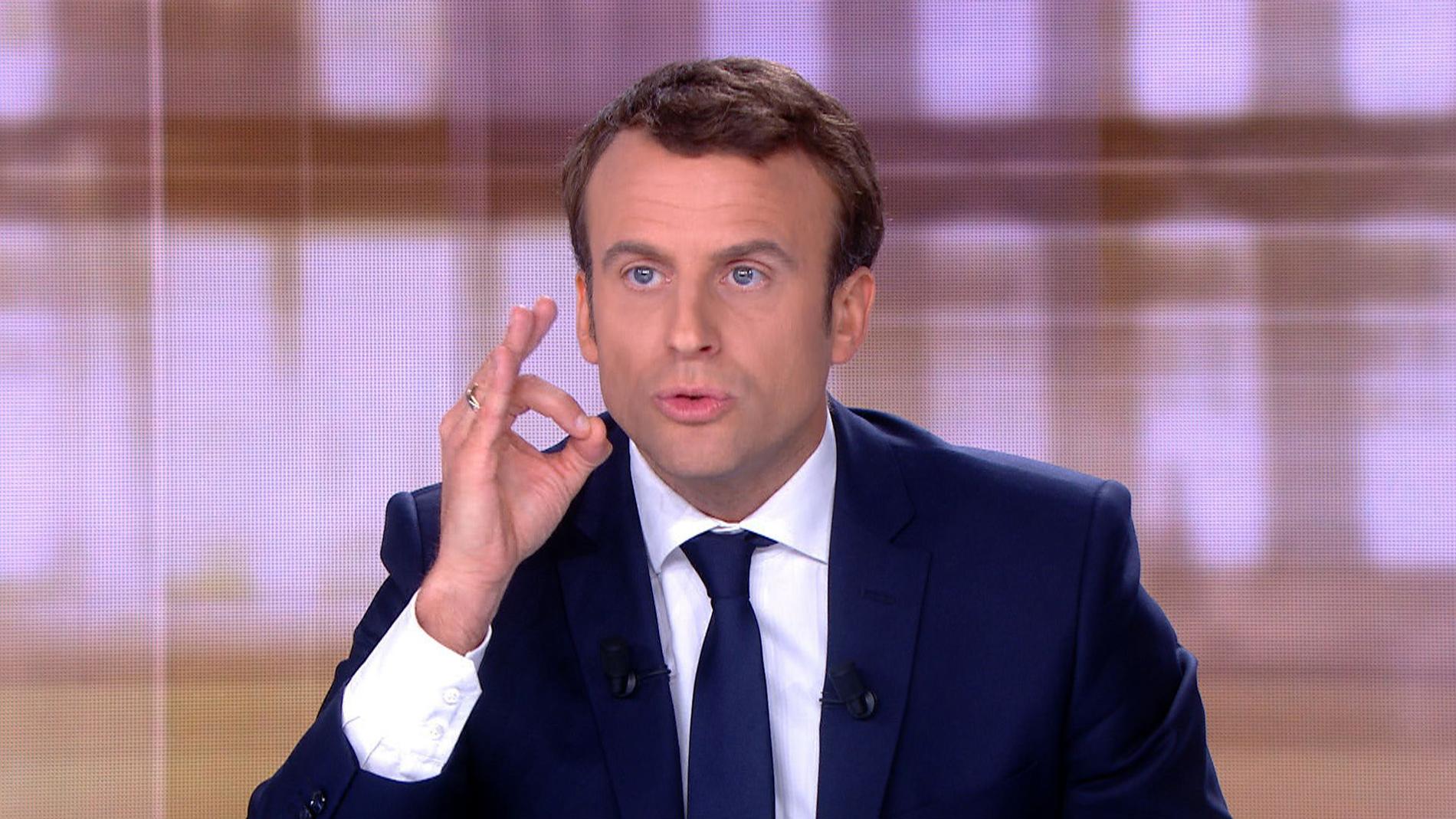Emmanuel Macron under kvällens debatt. 