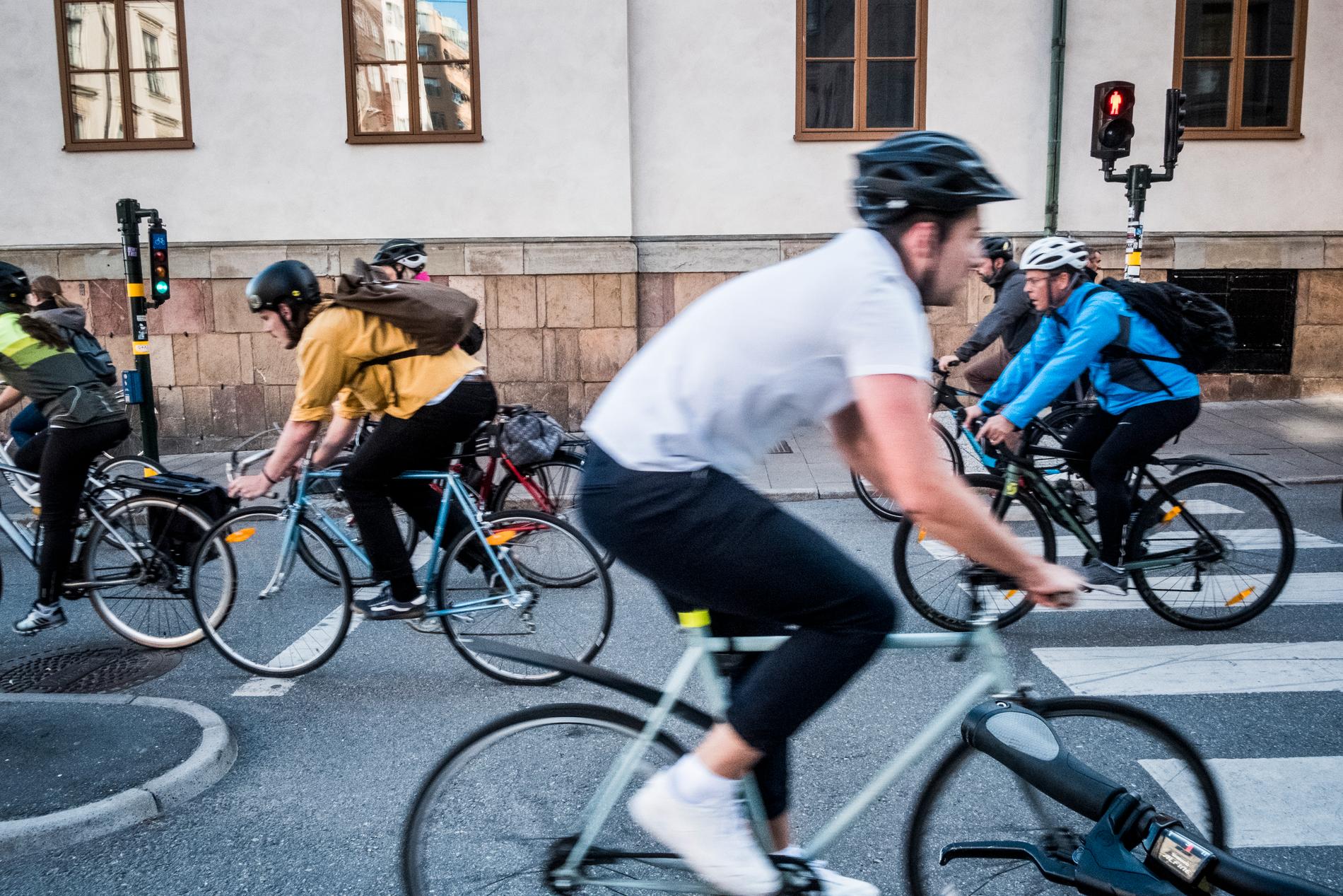 Stockholmarna har tillåtits att cykla mot enkelriktat. Nu är det slut med det. Arkivbild.