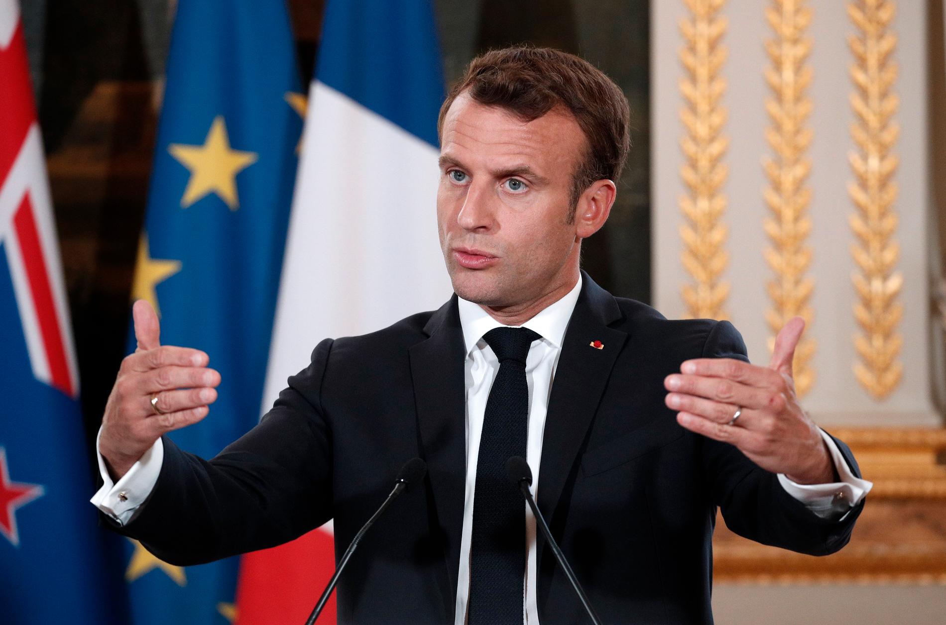 Frankrikes president Emmanuel Macron vill ha svar på vad som händer med brexit efter Theresa Mays avgång.