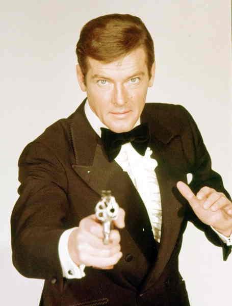 Roger Moore var Bond 1973–1985.