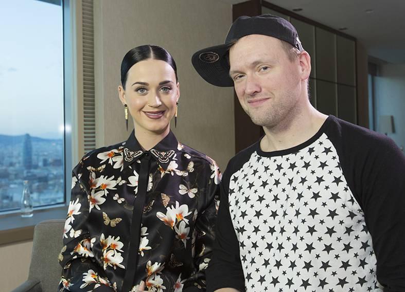 Katy Perry och Nöjesbladets Torbjörn Ek.