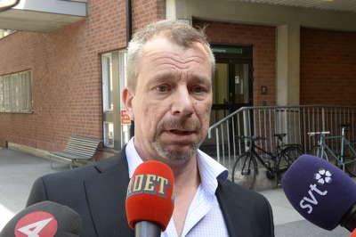 Karolinskas presschef Klas Östman kommenterade Löfvens tillstånd. ”Han mår betydligt bättre”.