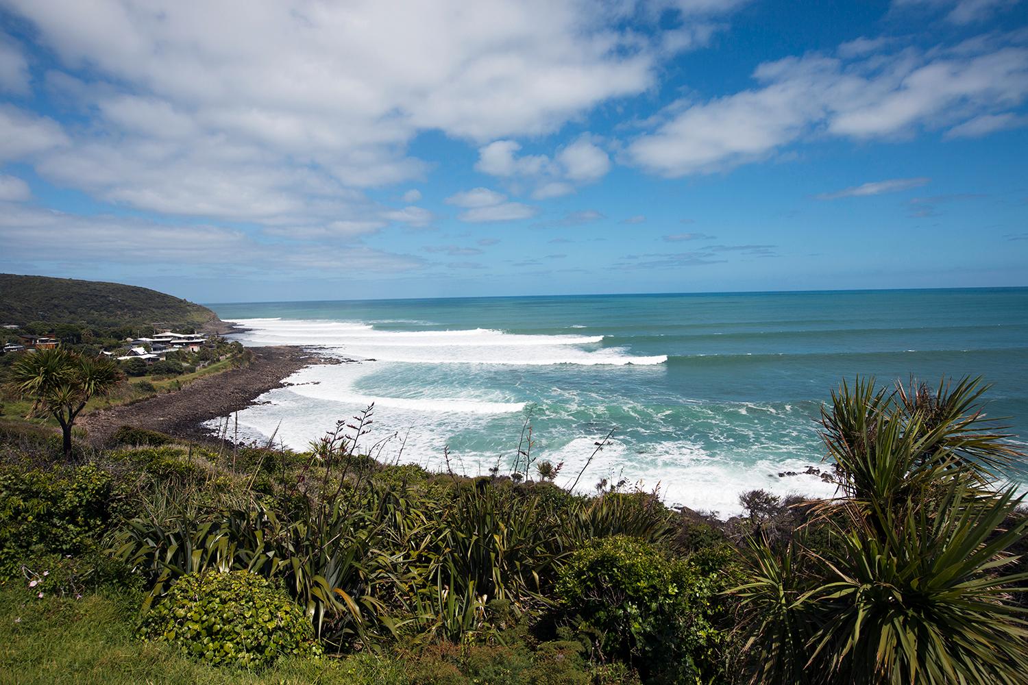 Alla turister som åker in i Nya Zeeland måste betala en turistskatt. Här är Whale Bay norr om Auckland.