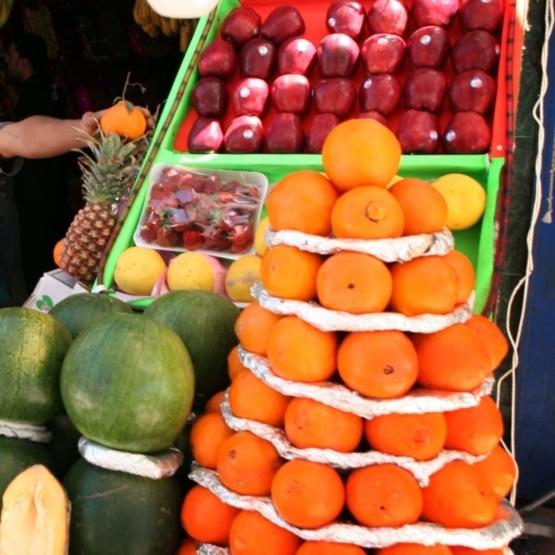 Fruktstånd i Old Market, som ligger i den del av stan som kallas Sharm El Maya.