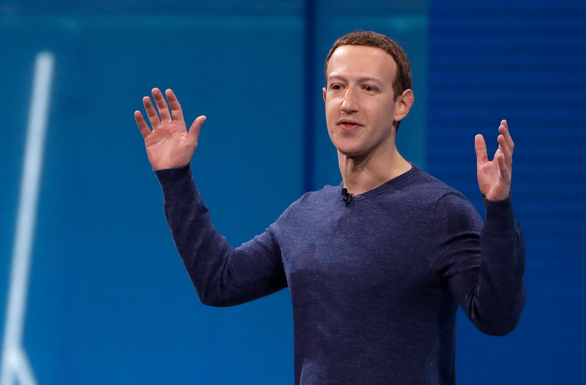 Mark Zuckerberg var en av de 50 miljoner som fick sitt Facebookkonto kapat. Arkivbild.