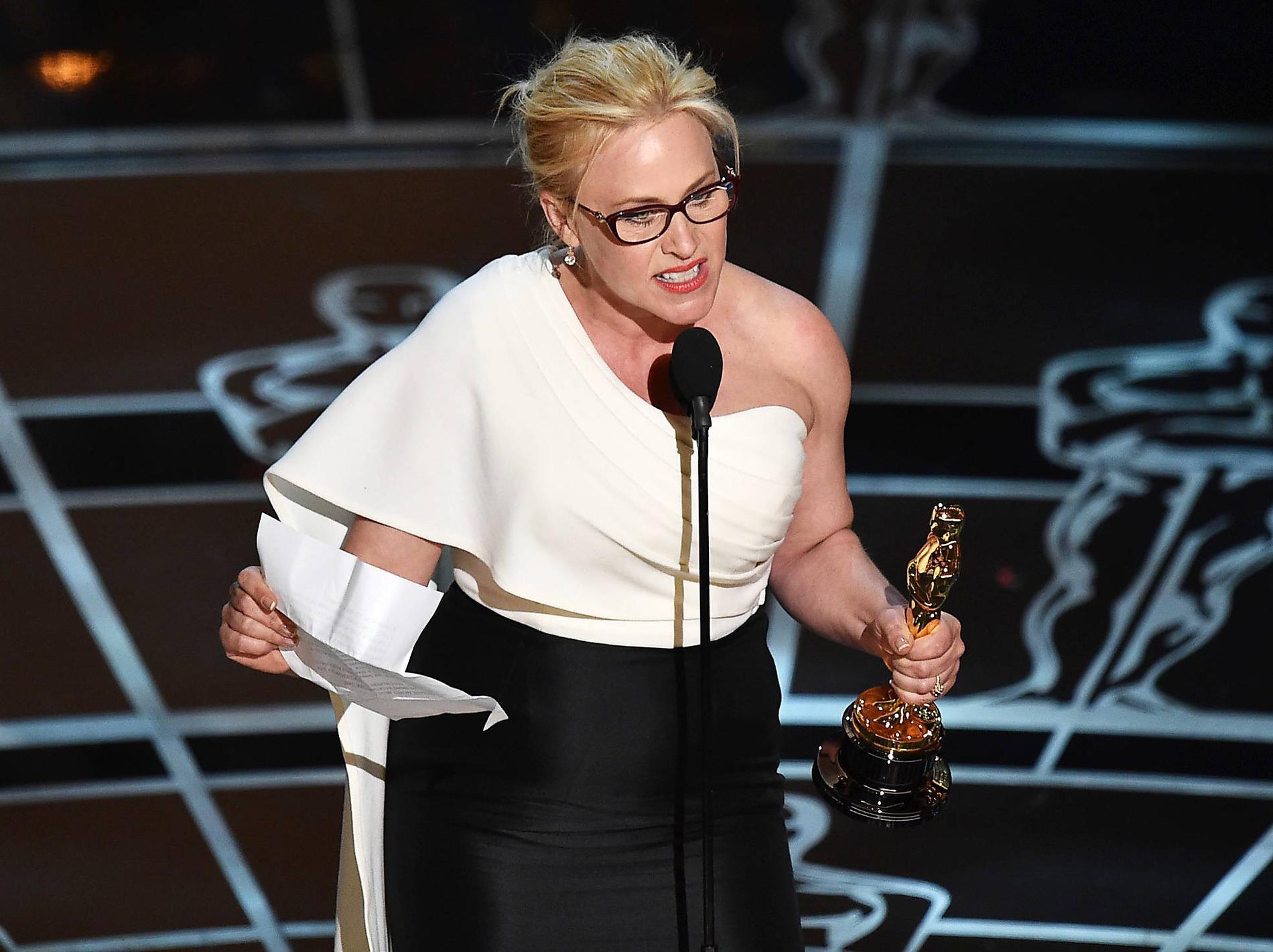 Var hjälte - en kort stund Patricia Arquette var allas hjälte när hon under Oscarsgalan höll ett brandtal för kvinnors rättigheter. På en olycksalig presskonferens efteråt gick det däremot fel. Men hon gjorde trots allt ett försök - även om hon missade lite.