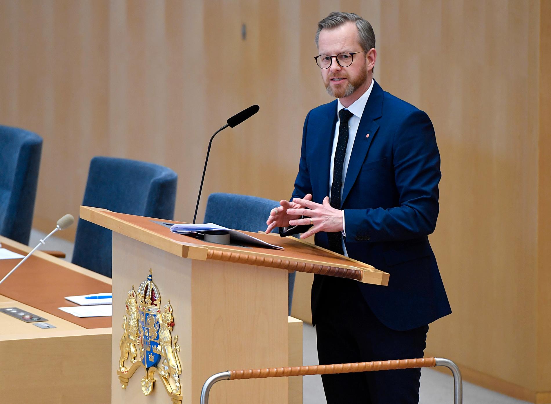 Mikael Damberg (S) talar i riksdagen. Arkivbild.