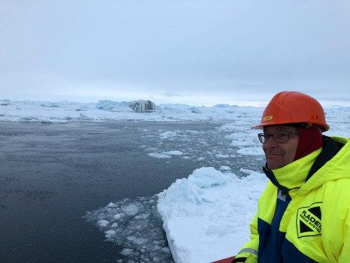 Vi har gjort fynd av nya arter, berättar marinbiologen Thomas Dahlgren från Göteborgs Universitet ombord på forskningsfartyget i Antarktis.