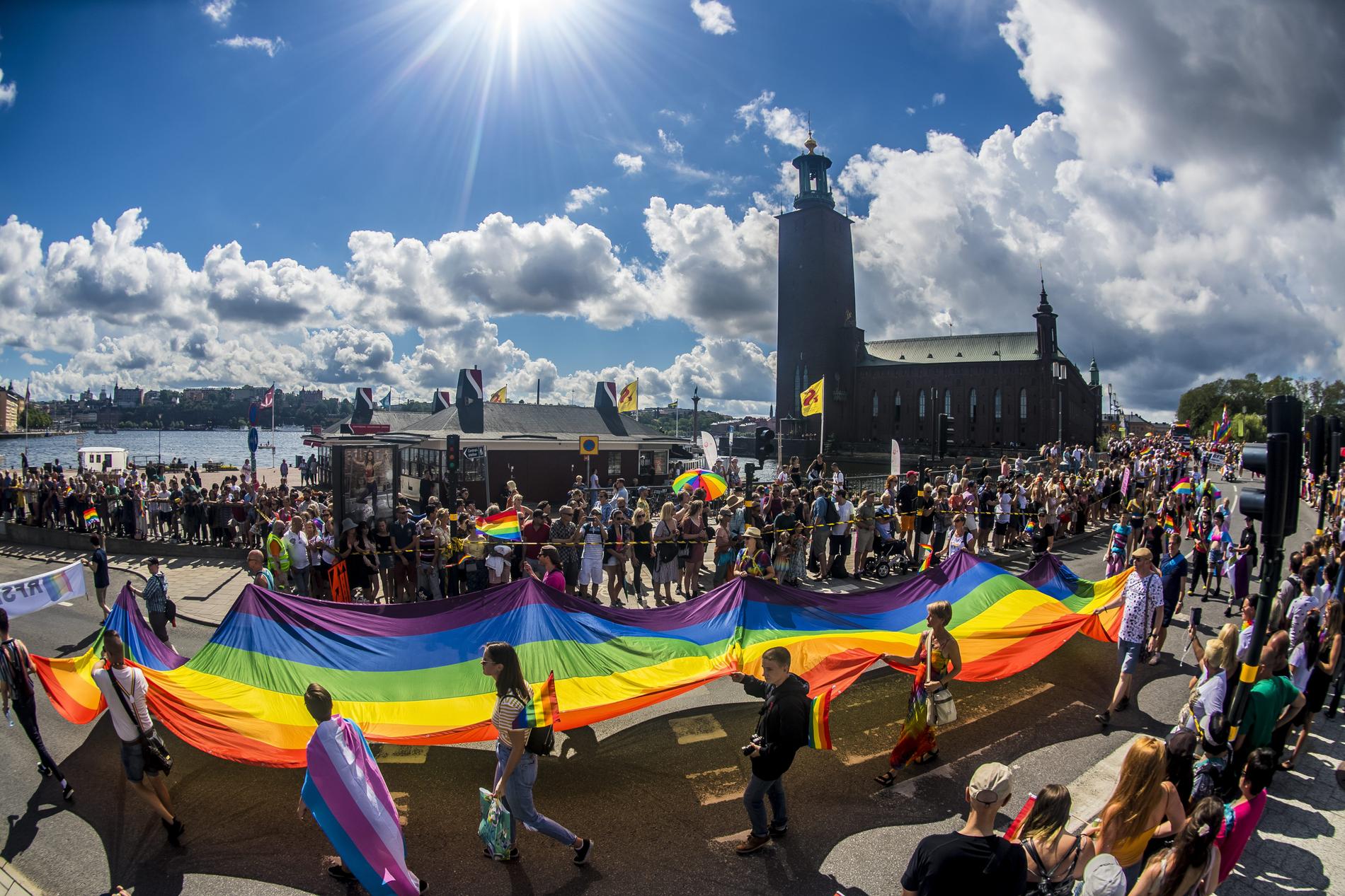 Europride-paraden i Stockholm 2018