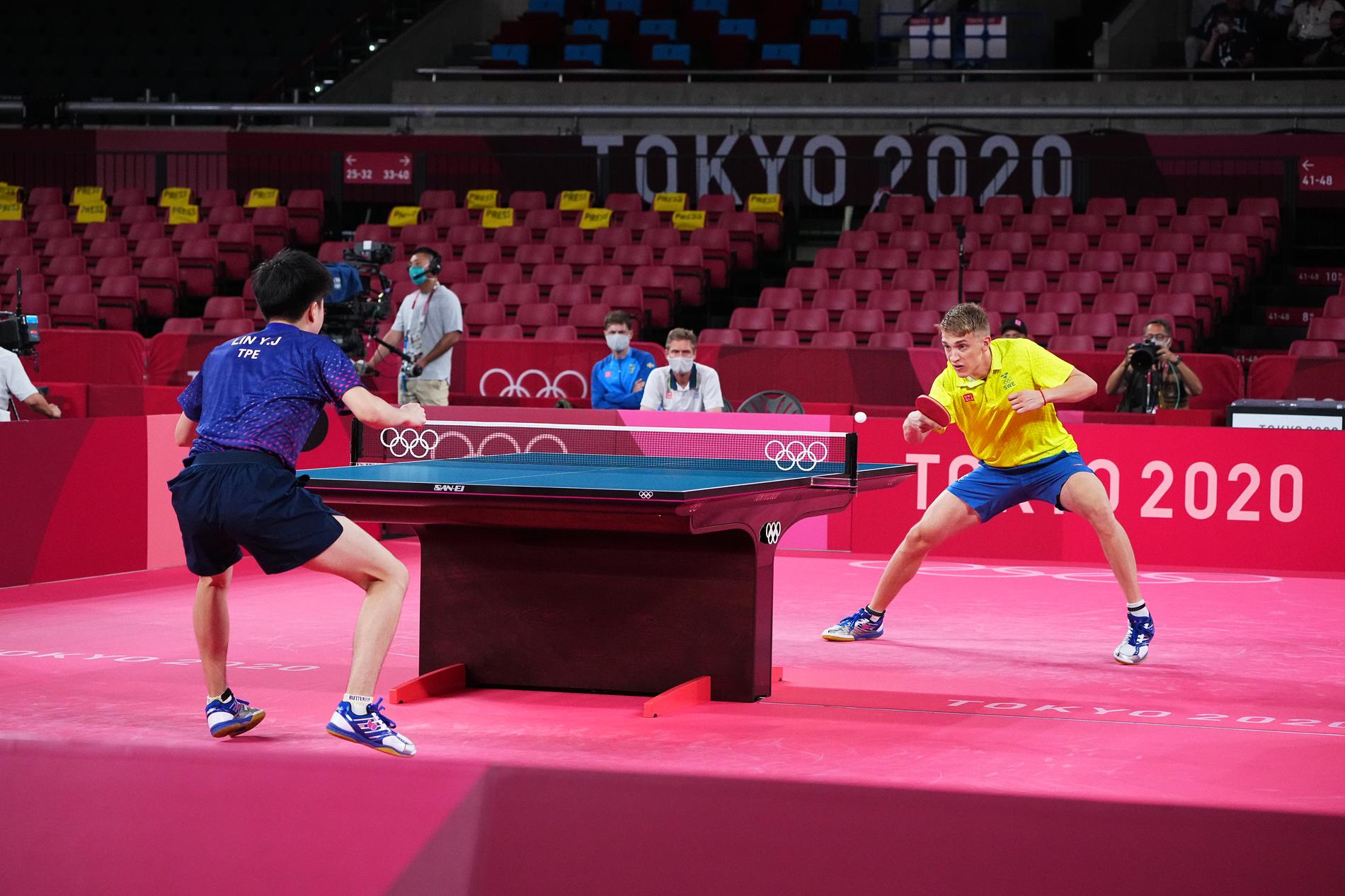 Taiwanesen Lin-Yun-Ju, 19, vann mot Anton Källberg, 23, i OS-pingisen.