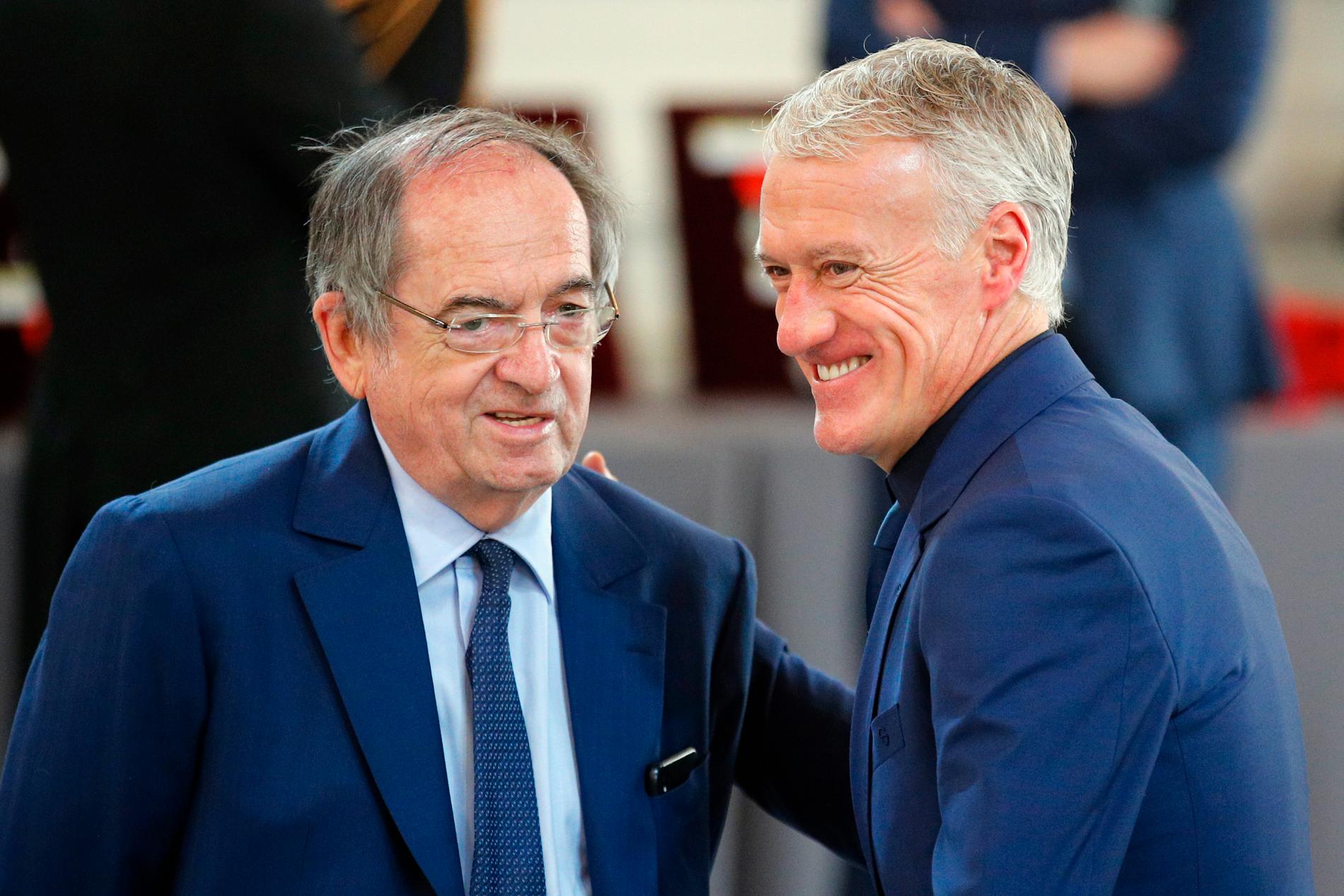 Förbundsordföranden Noël Le Graët tillsammans med Frankrikes förbundskapten Didier Deschamps.  