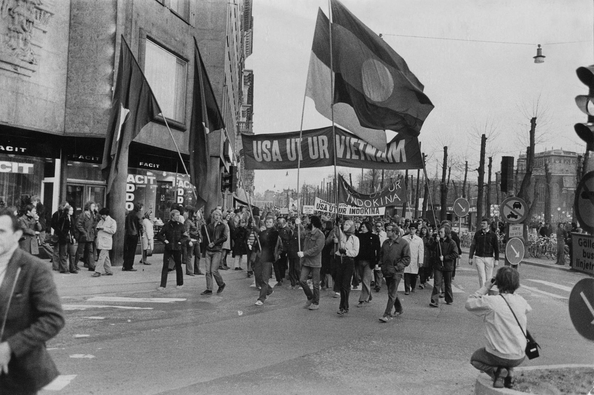 Demonstration mot Vietnamkriget i Stockholm 1972. 