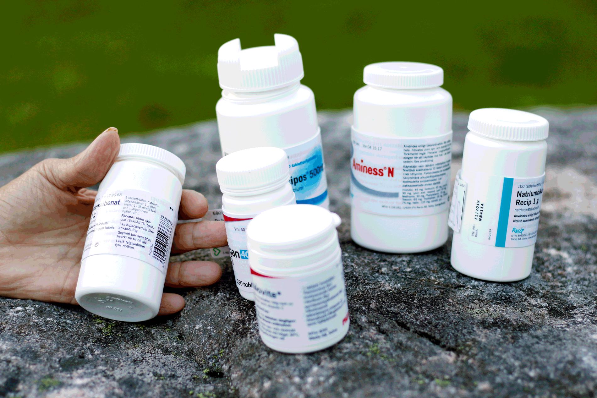 Priserna på mediciner kan vara upp till 70 procent dyrare beroende på vilket apotek de köps på.