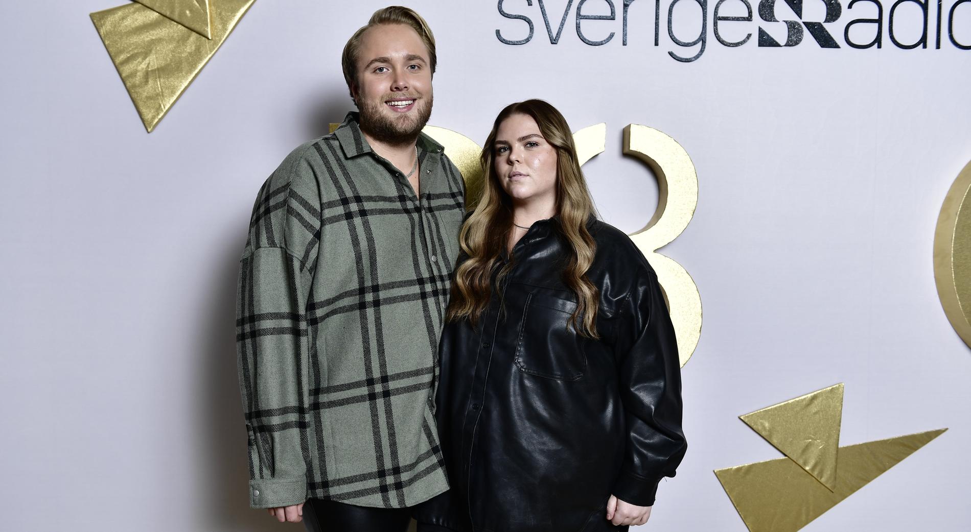 Edvin Törnblom och Johanna Nordström har pratat om nya pojkvännen i podden ”Ursäkta”.