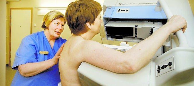 Med avgiftsfri mammografi hoppas debattören att fler gör undersökningen mer regelbundet.