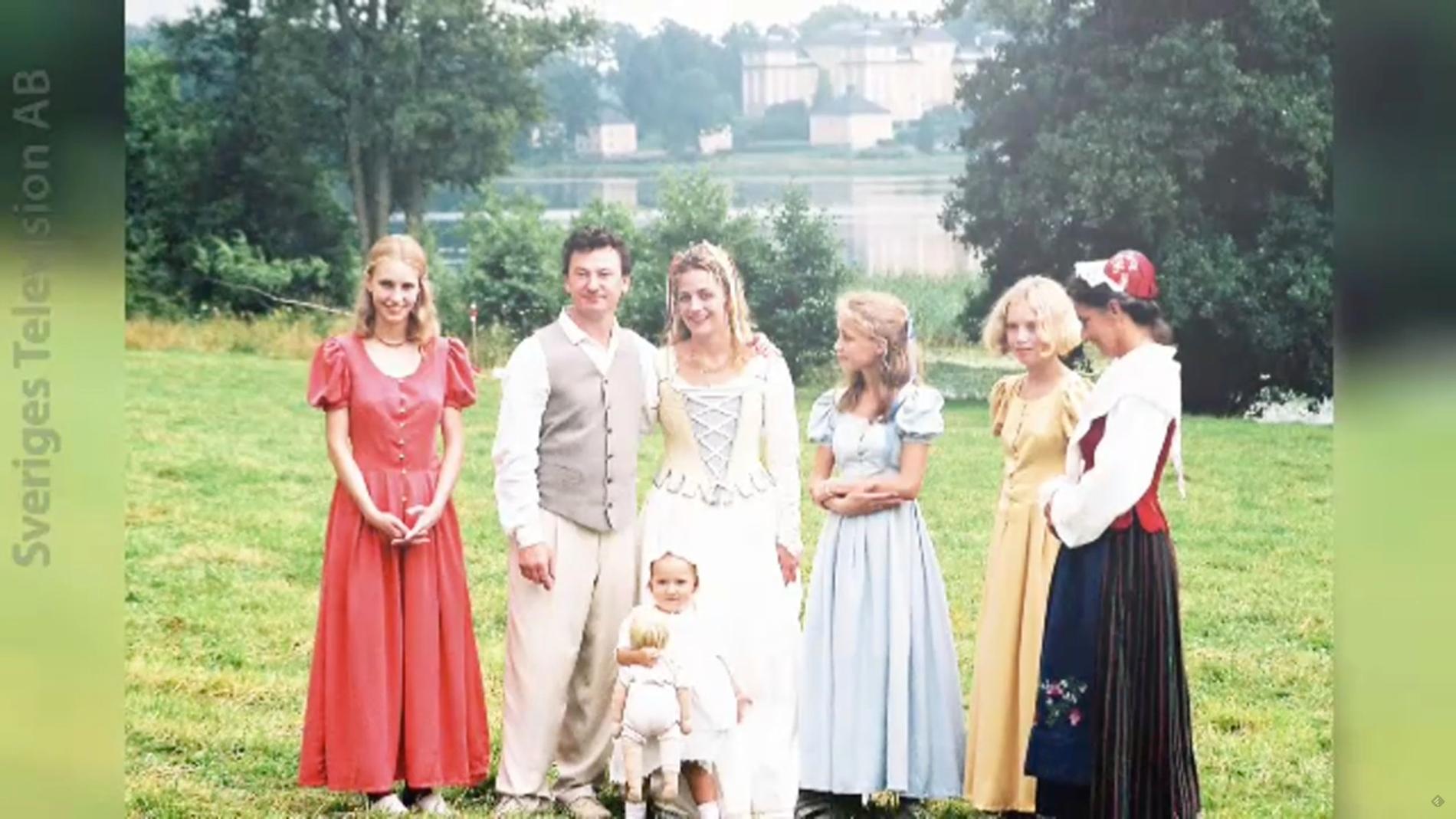 Bilder från Lia Boysens och Anders Ekborgs bröllop som visas i ”Stjärnorna på slottet”.