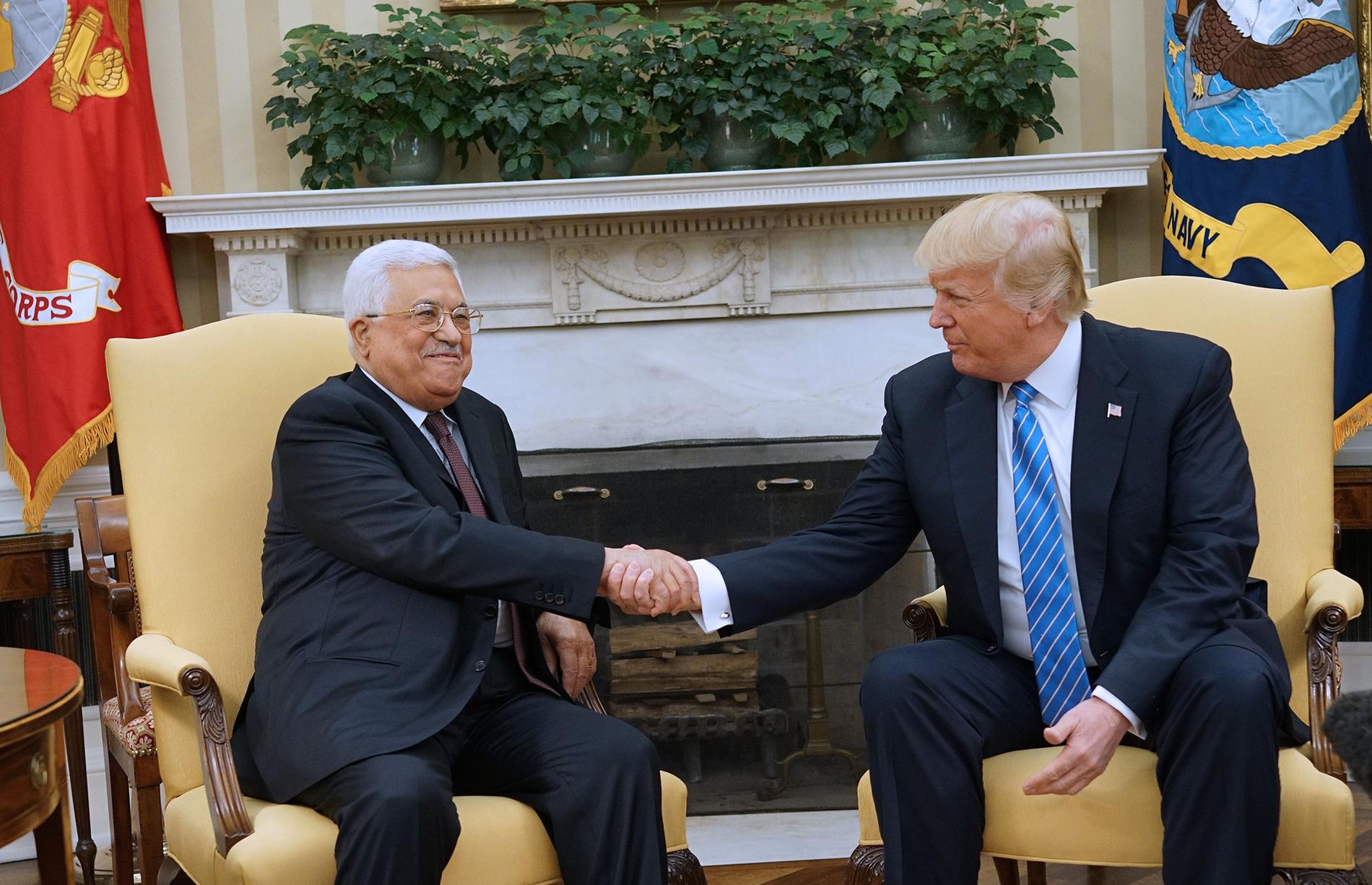 Mahmud Abbas och Donald Trump. 