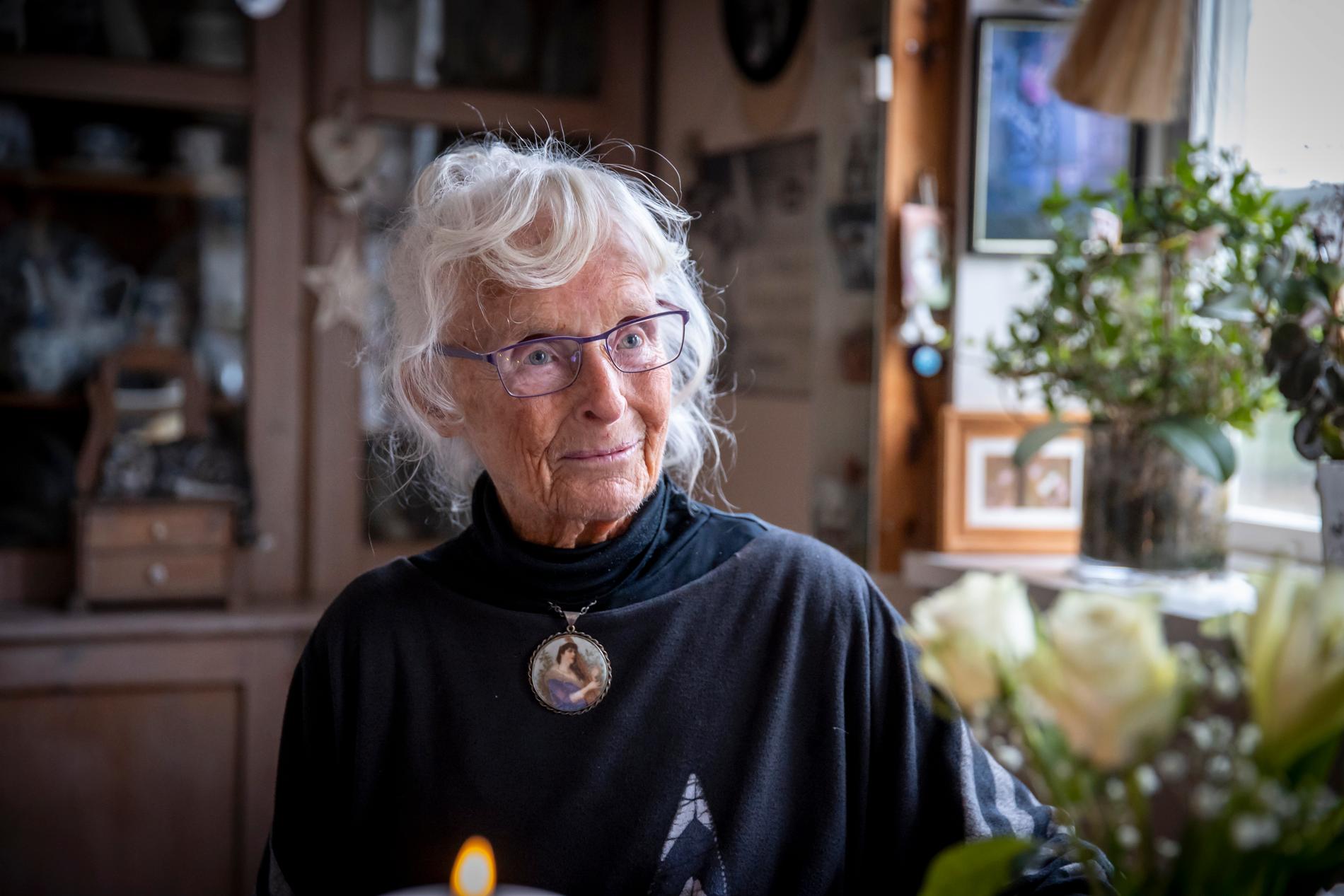 Gugge Björk, 91, går promenader varje dag.