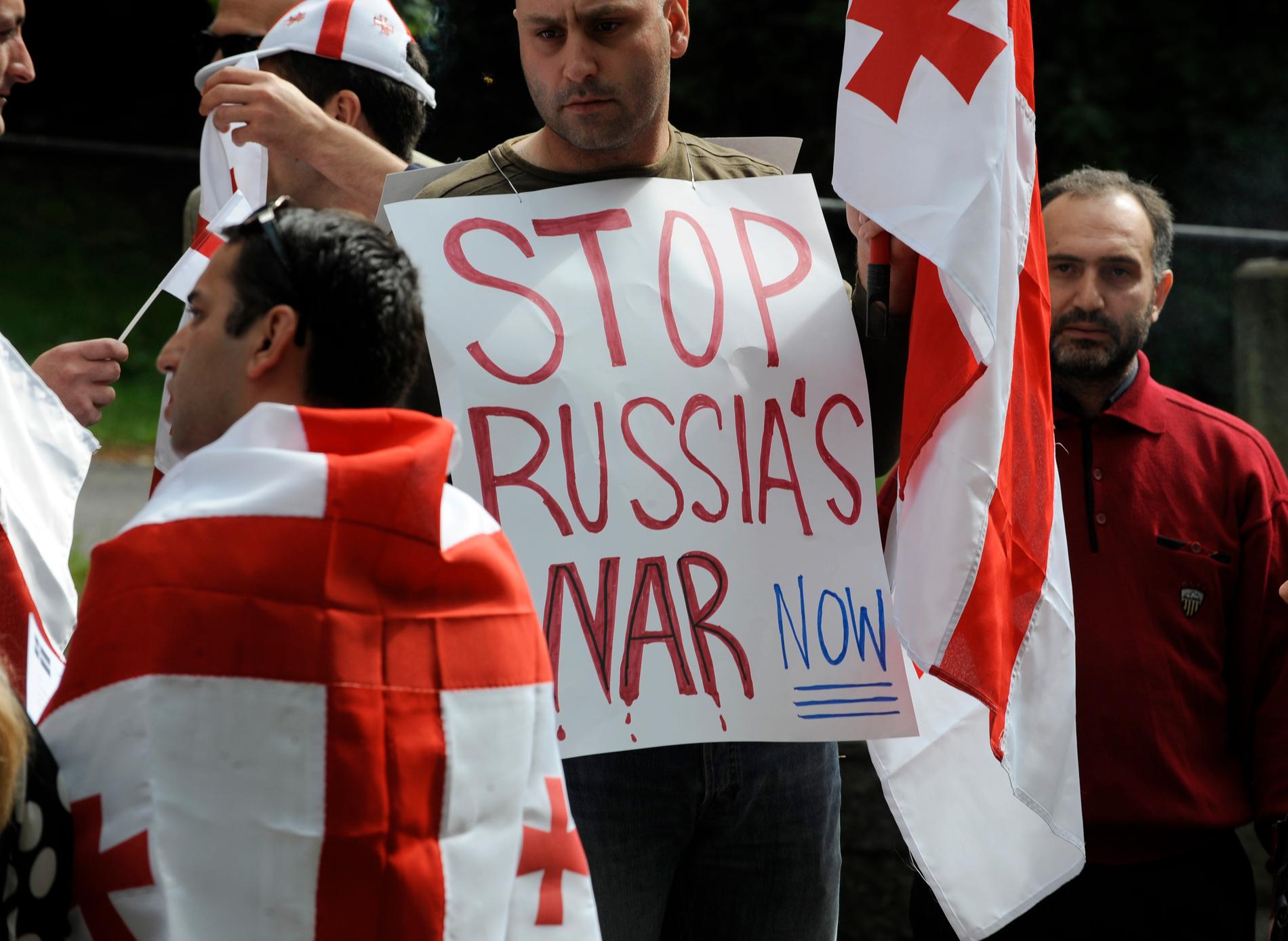 Protest mot Rysslands krig i Georgien 2008 i Stockholm.