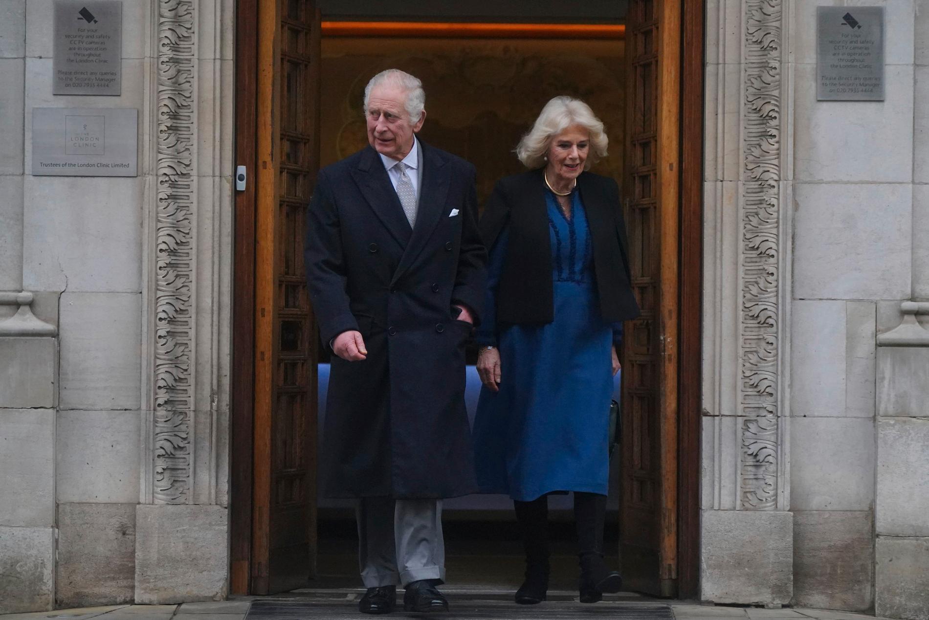 Kung Charles här tillsammans med drottning Camilla tidigare i år. 