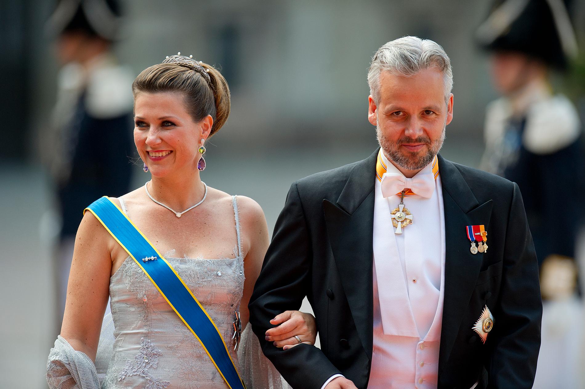 Prinsessan Märtha Louise och Ari Behn på prinsessan Sofia och Carl Philips bröllop 2015. 