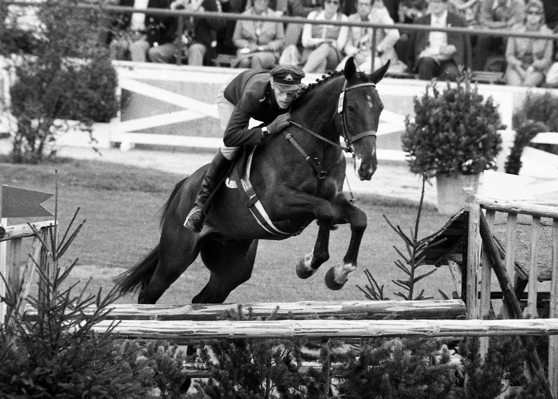 Jan Jönsson på hästen Sarajevo vid OS i München 1972. Tillsammans bärgade de bronsmedalj.