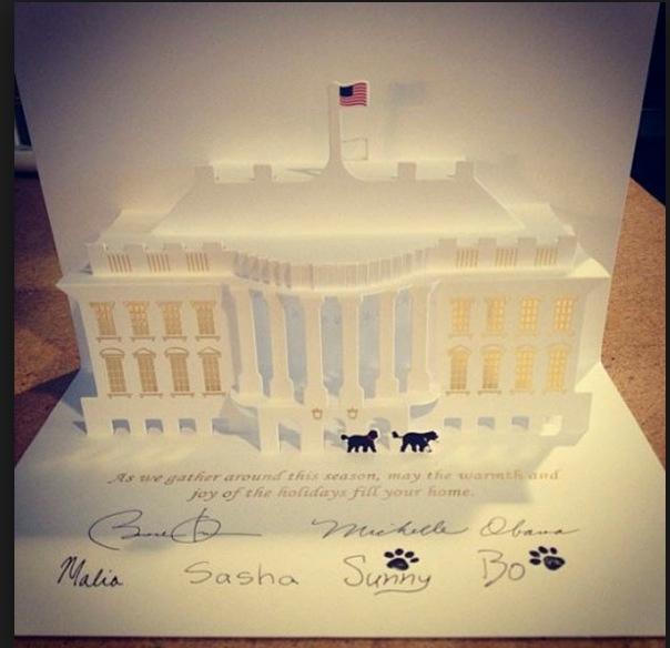 Familjen Obama (2013) Förra årets julkort från Vita huset är av en så kallad popup-modell. Ståtligt!