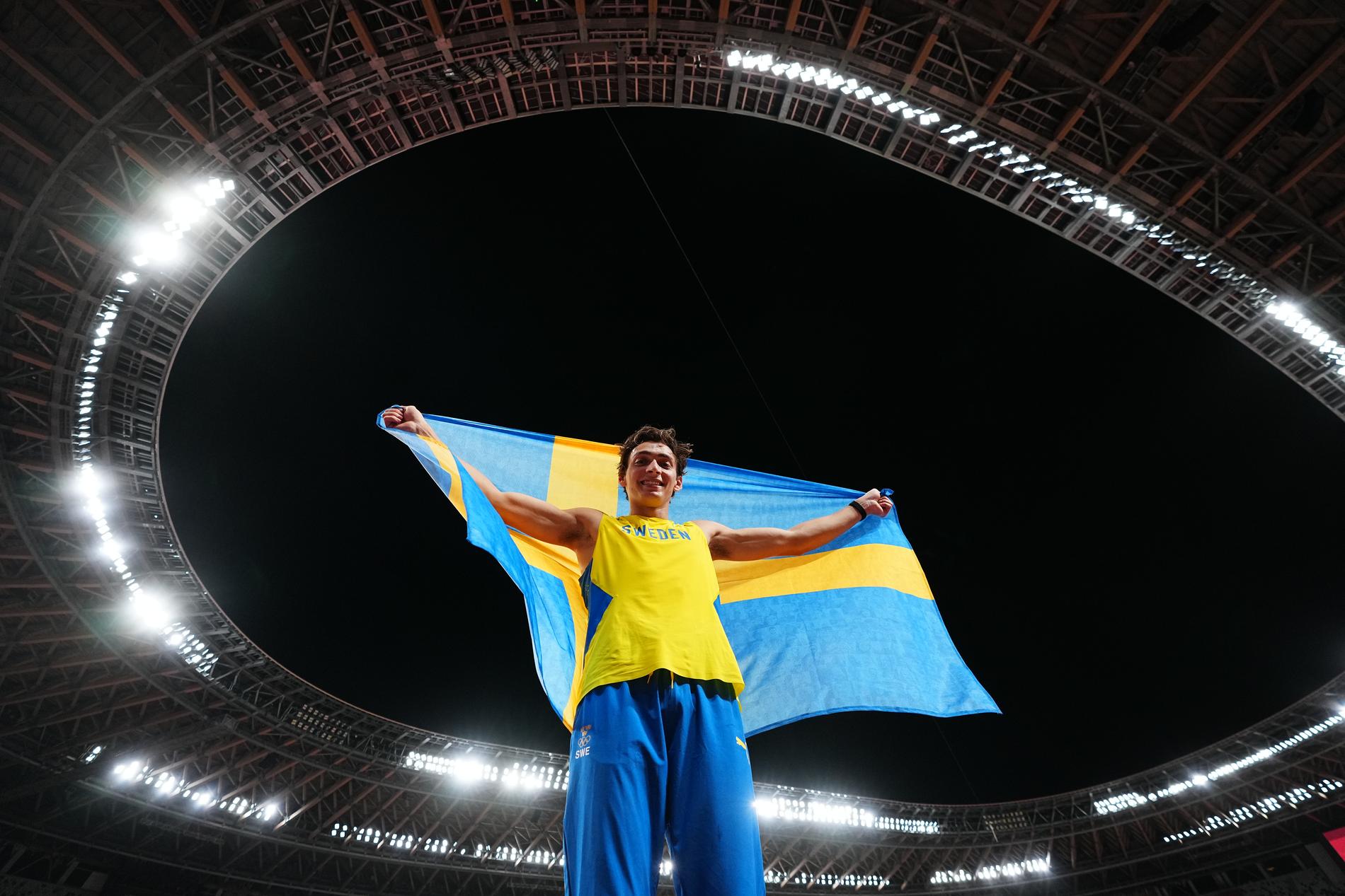 Armand Duplantis efter OS-finalen i stavhopp.
