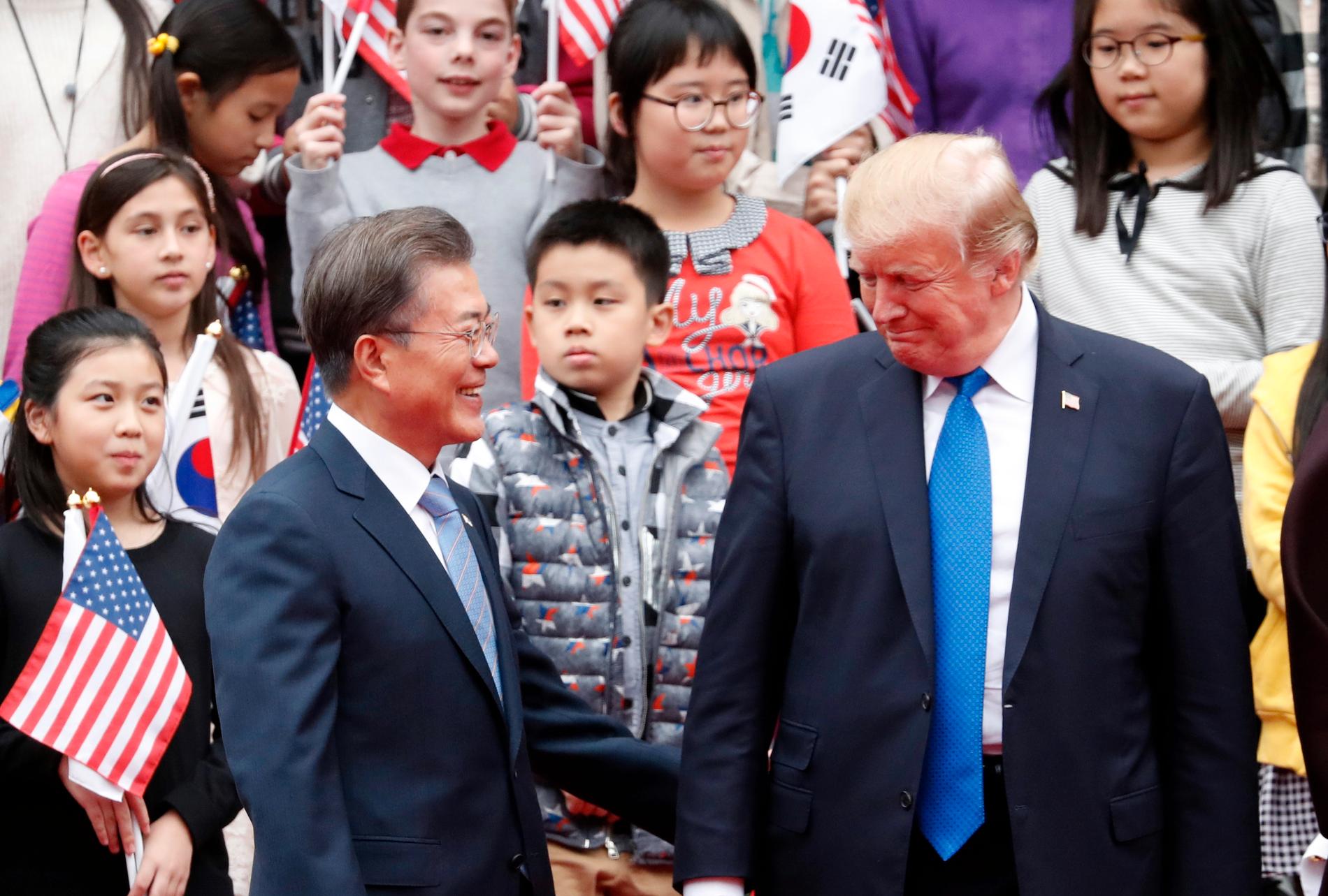 Donald Trump med Sydkoreas president Moon Jae-in
