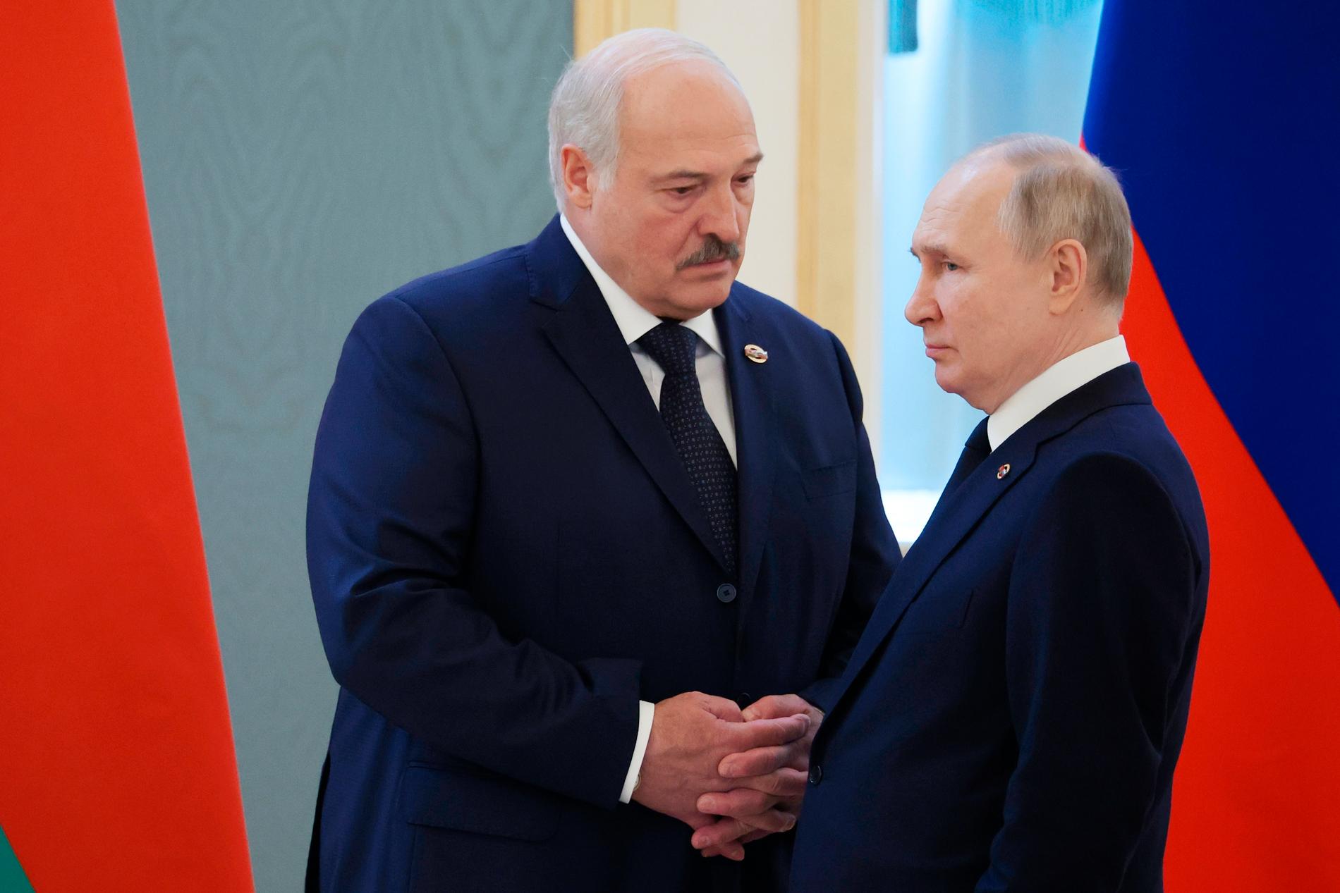 Belarus ledare Alexandr Lukasjenko och Rysslands ledare Vladimir Putin.