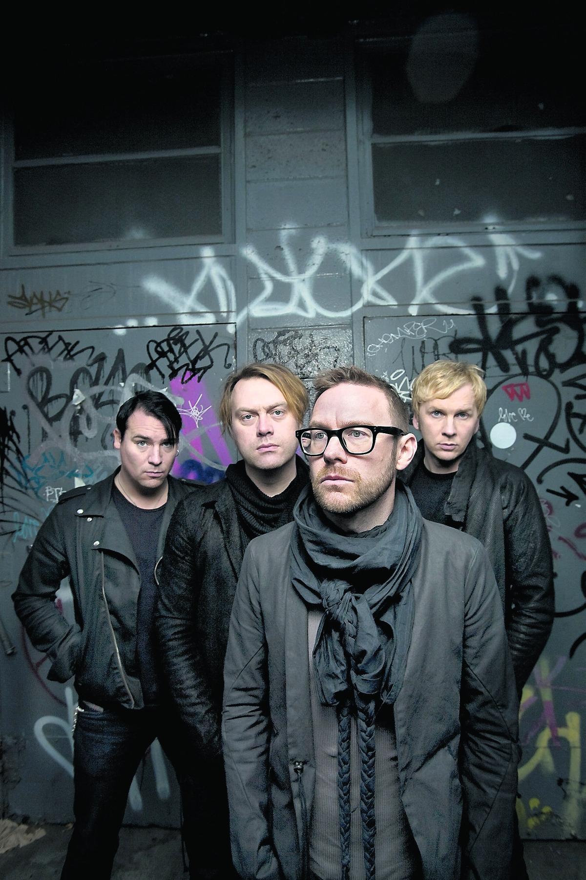 Markus Mustonen, Martin Sköld, Joakim ”Jocke” Berg, och Sami Sirviö i rockgruppen Kent.