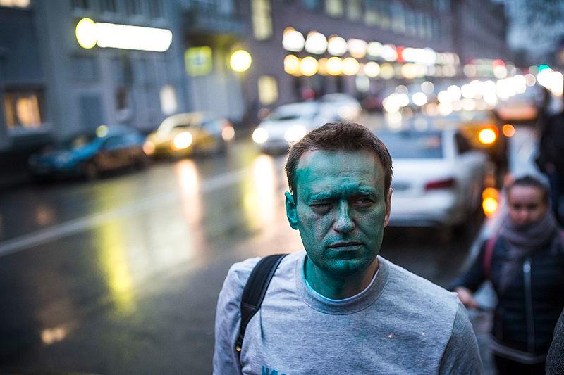 Aleksej Navalnyj efter attacken i Moskva den 27 april 2017.