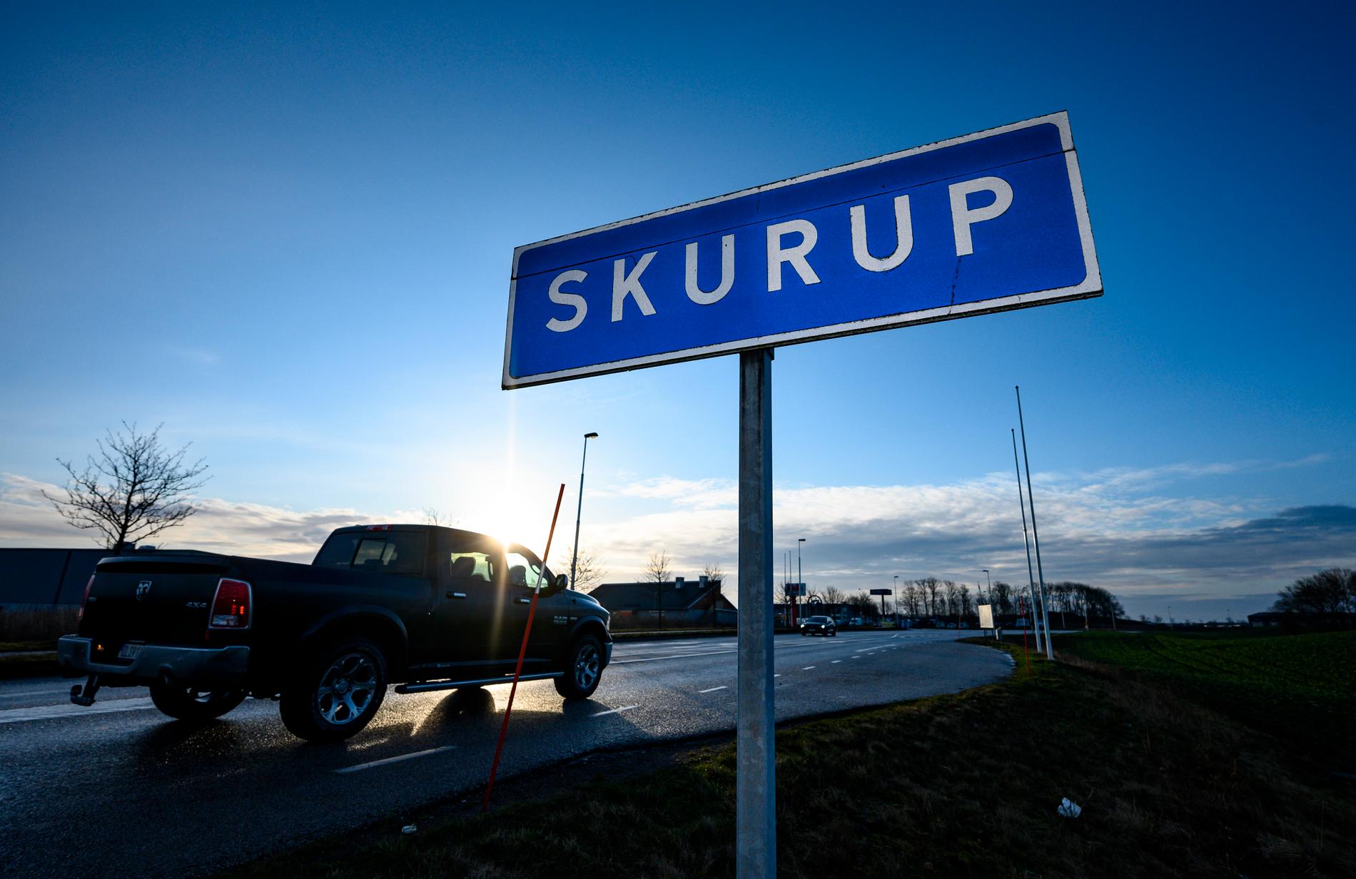 I december beslutade Skurups kommun att förbjuda huvudduk bland elever och personal i kommunens skolor.