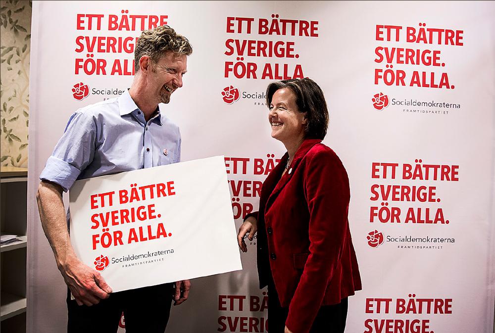 Socialdemokraternas valgeneral Jan Larsson och partisekreteraren Carin Jämtin.
