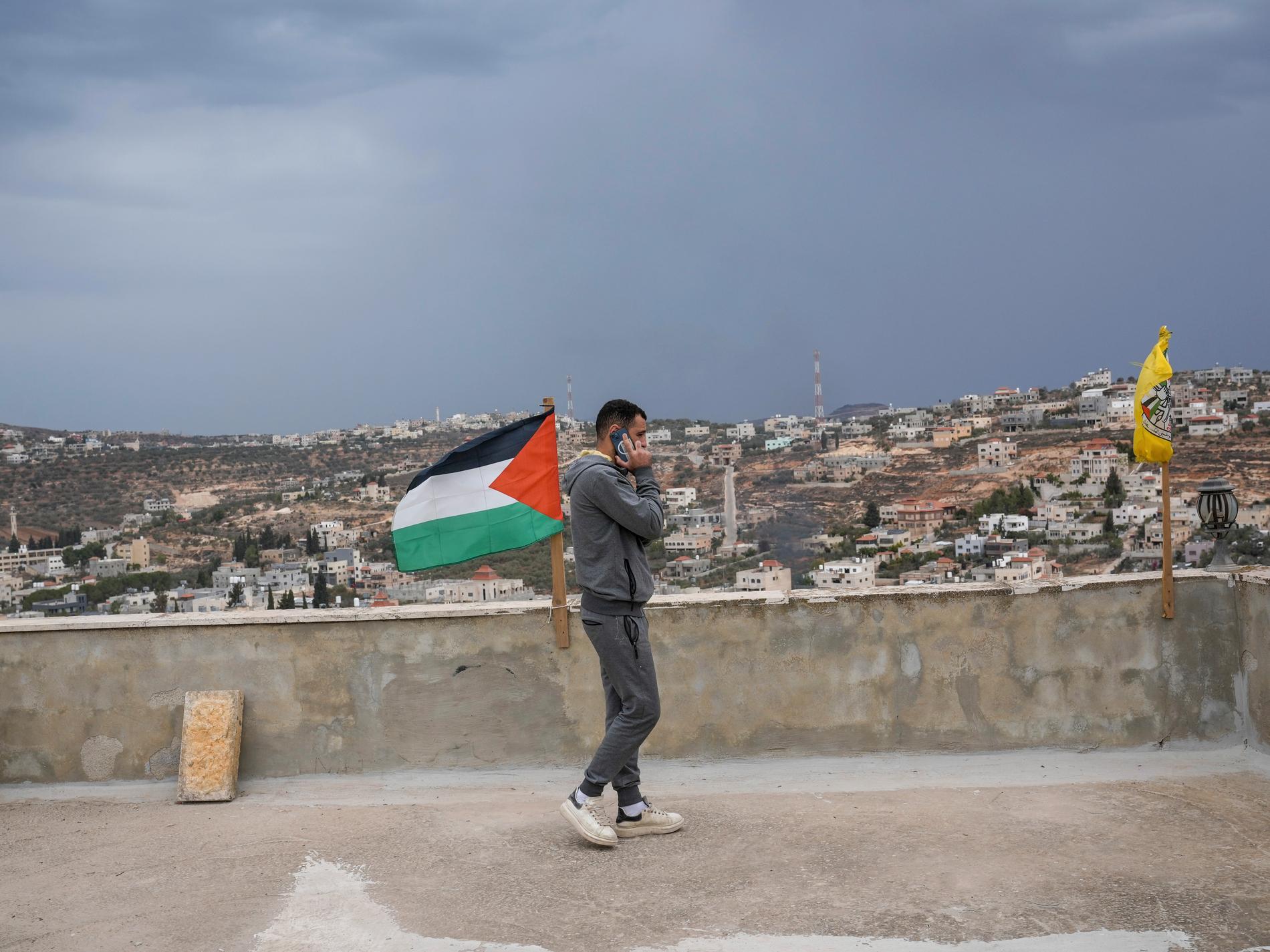 Palestinska rivaler möts för enighet i Kina