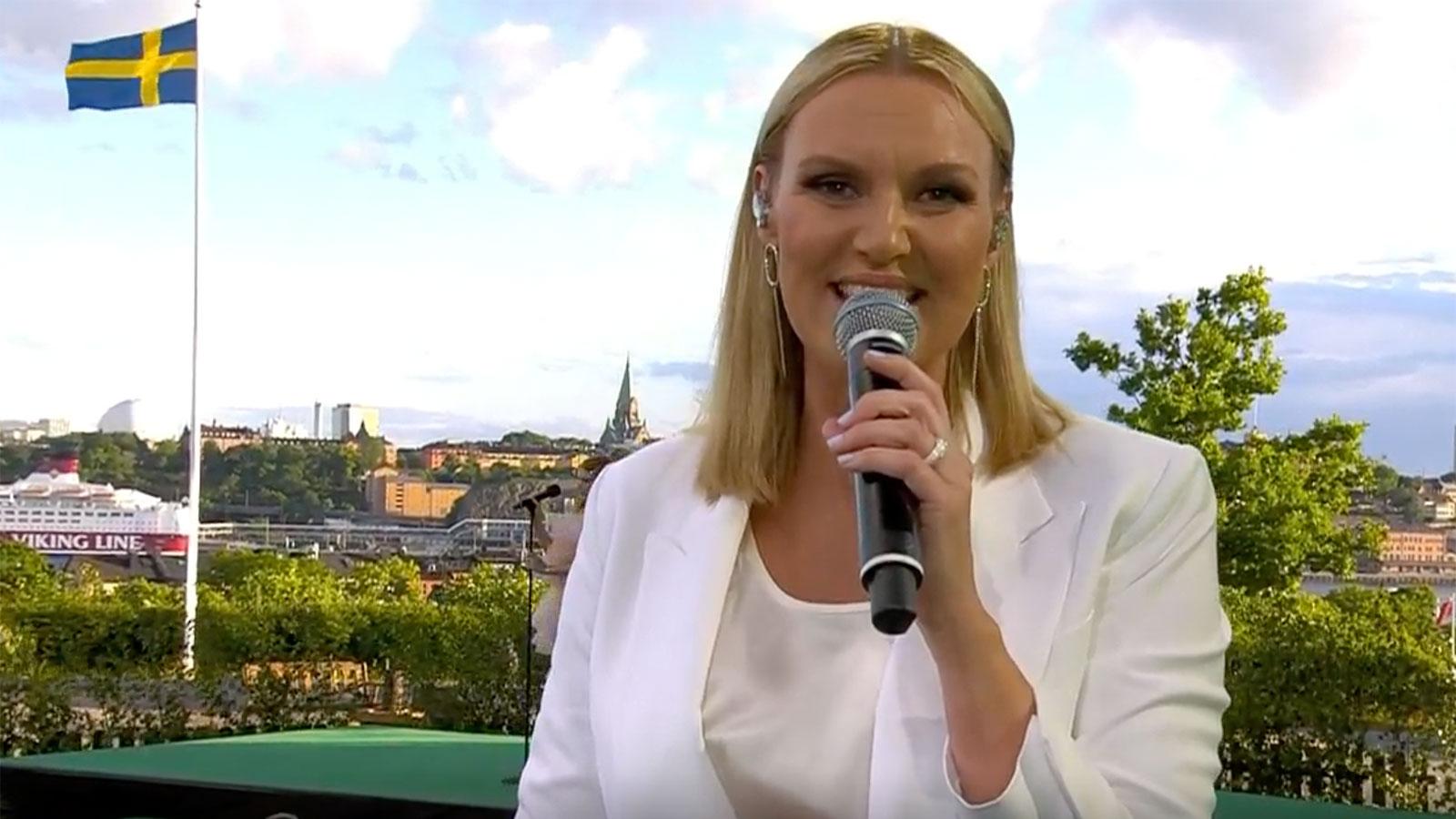 Sanna Nielsen i ”Allsång på Skansen”.