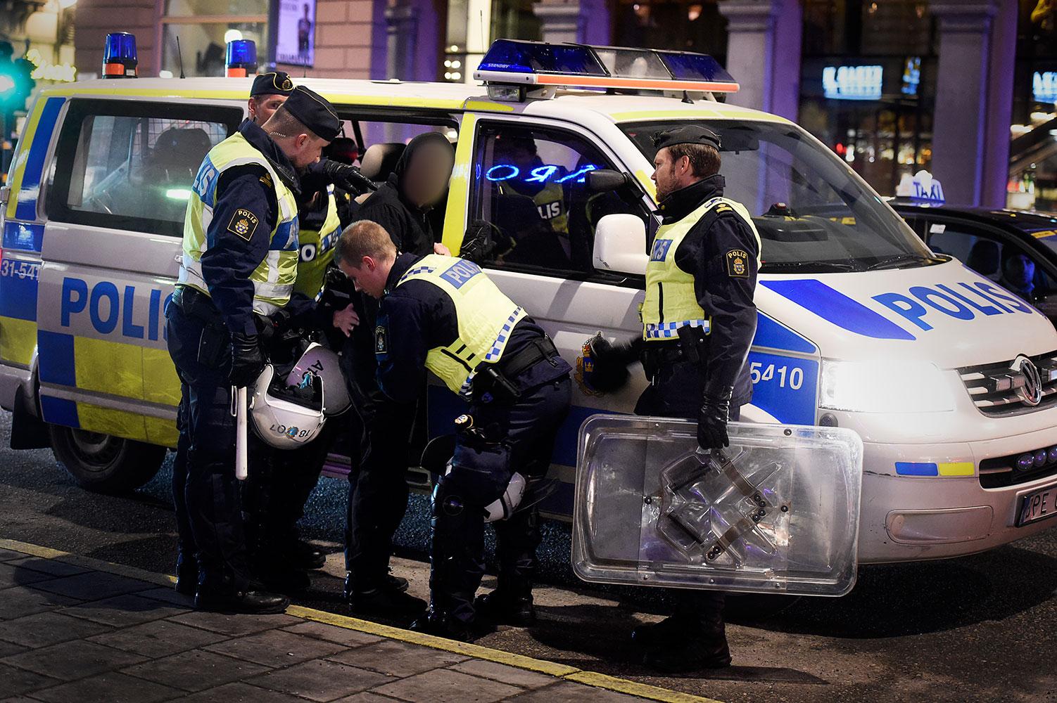 Polispådrag i centrala Stockholm.