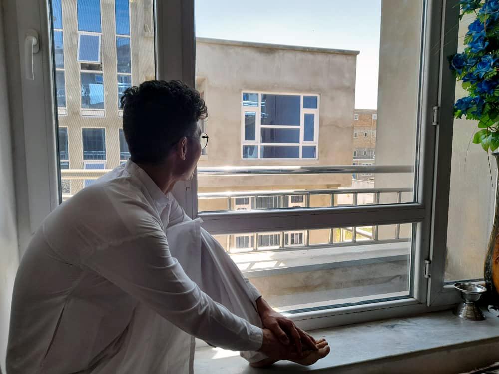 Habib, 23, utvisades från Sverige förra året. Nu försöker han fly Afghanistan. 