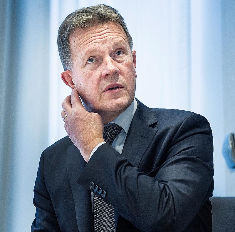 TVINGAS GÅ Flera avslöjanden har lett till att SCA:s vd Jan Johansson (bilden) har fått sparken, medan Sverker Martin-Löf meddelat sin avgång.