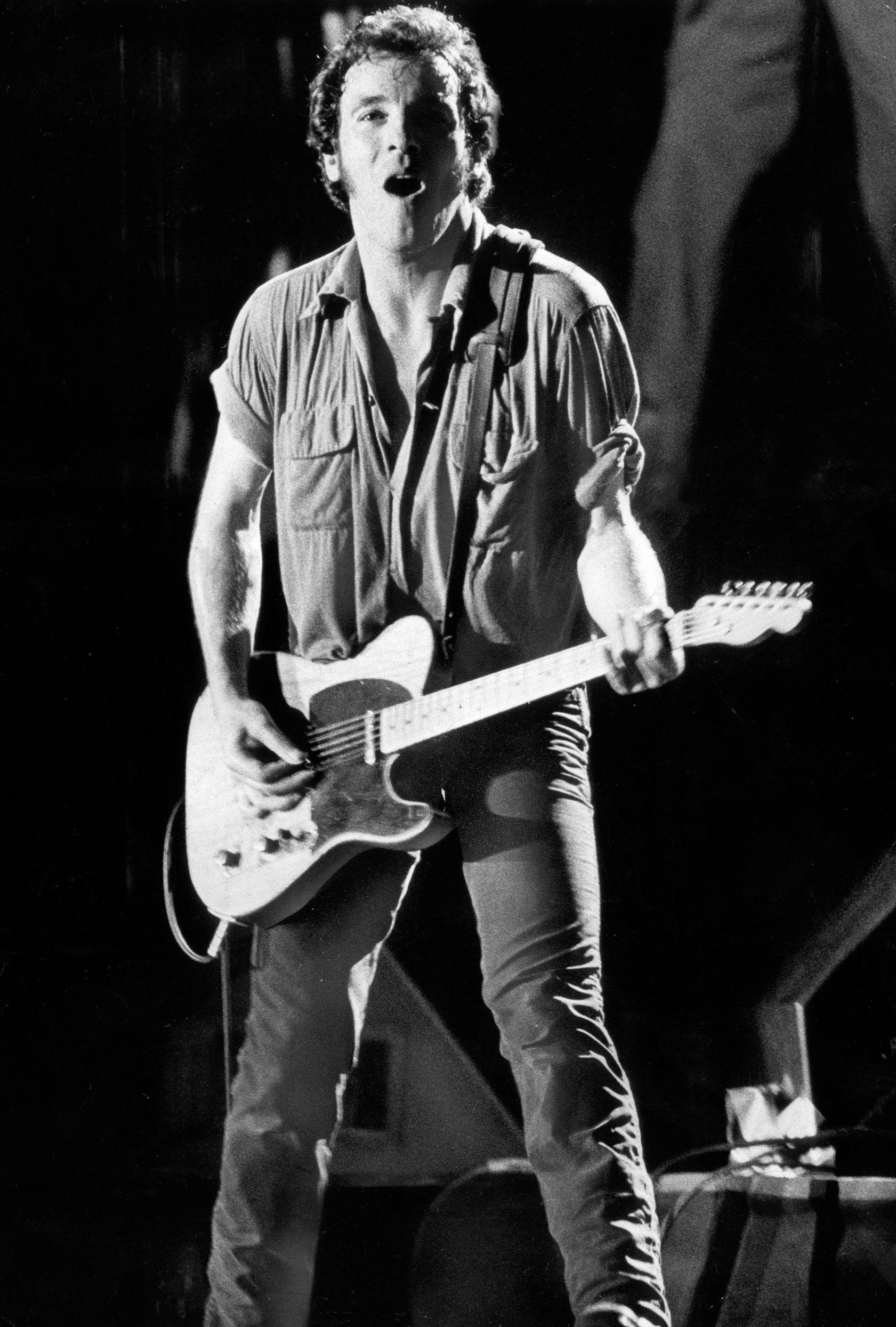 Bruce Springsteen på Johanneshovs isstadion (nunera kallat Hovet) i Stockholm 1981.