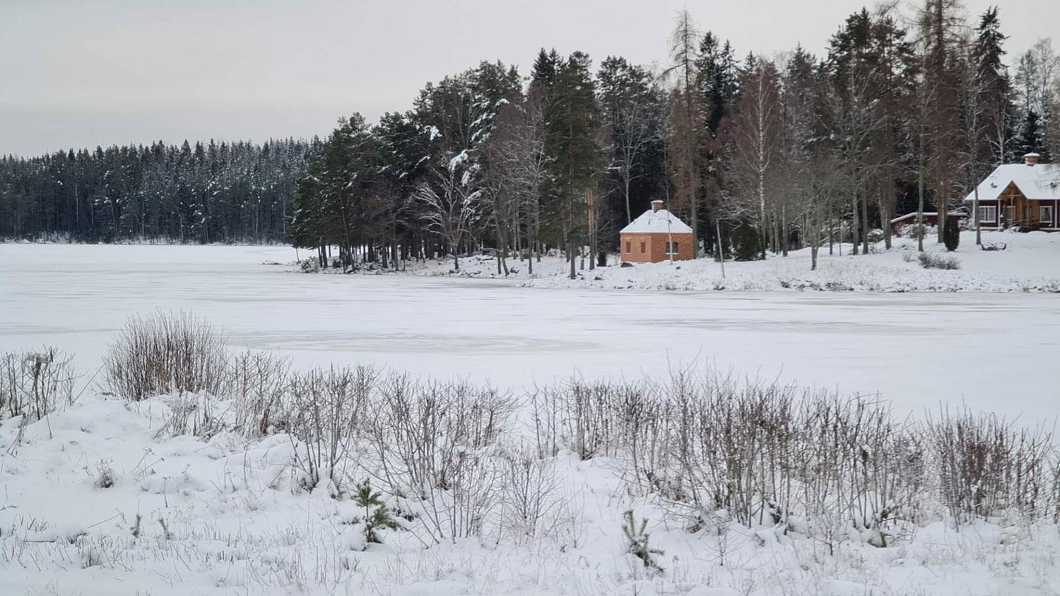 Sjön Åmänningen utanför Fagersta är Västmanlands största sjö efter Mälaren och Hjälmaren och är på 2 260 hektar.