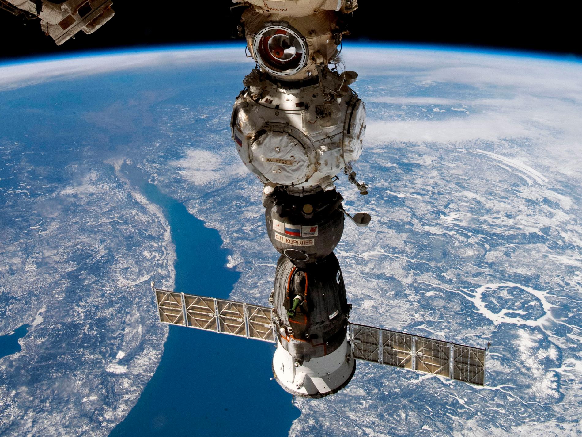 Rysk hjälp på väg till läckande rymdstation