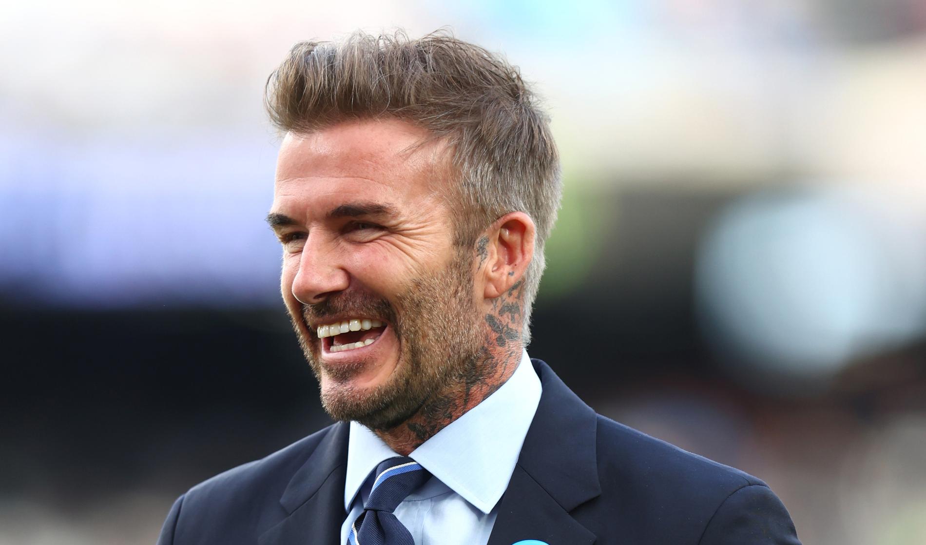 David Beckham skrattar hela vägen till banken.