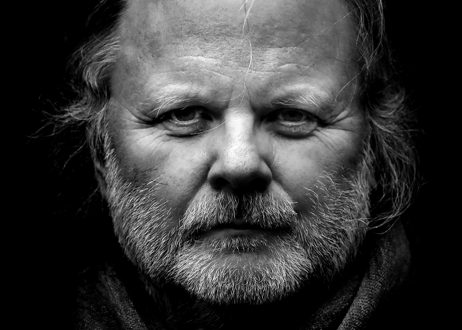 Norske författaren och dramatikern Jon Fosse är aktuell på svenska med ”Septologin” och ”Prosa 2”.