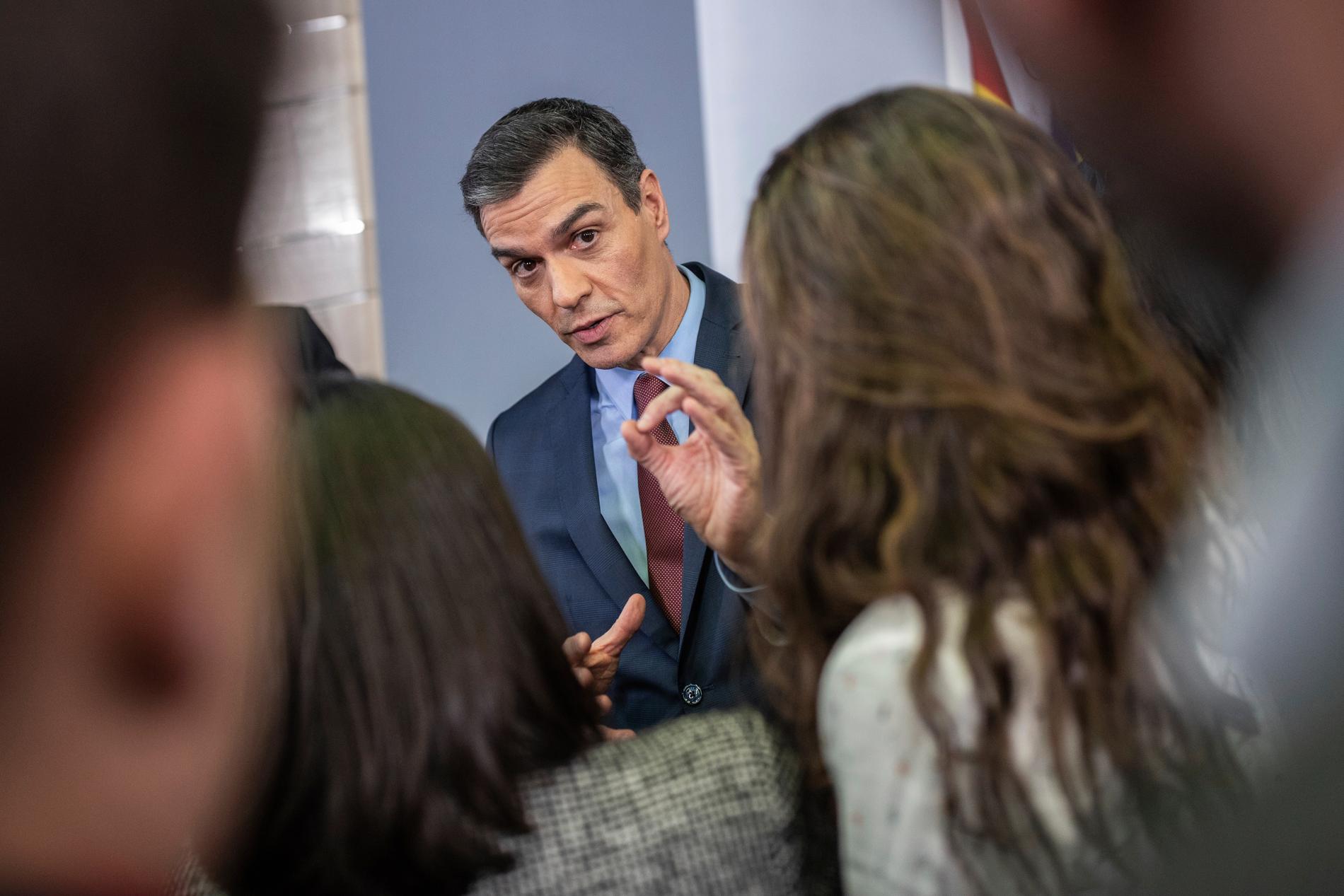 Premiärminister Pedro Sanchez kommer att hålla sina möten över videolänk framöver.