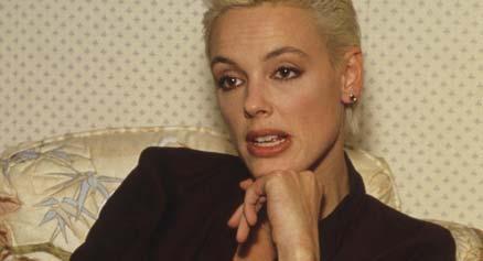 Blondin med problem Brigitte Nielsen har skrivit in sig på rehab.