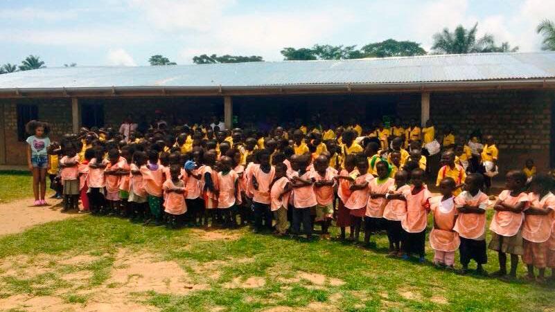 Skolan i Lwengo, Kongo, började med 15 elever men har i dag cirka 400. 