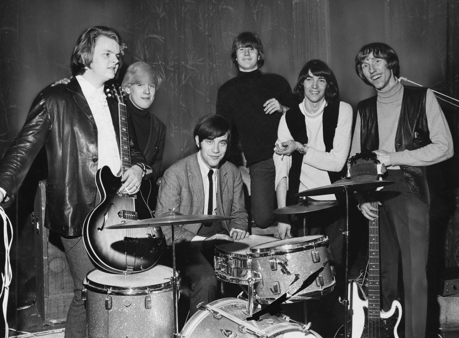 The Hep stars 1965: Janne Frisk, Christer Pettersson, Benny Andersson (från Abba), Sven ”Svenne” Hedlund” och Lennart  ”Lelle” Hegland.