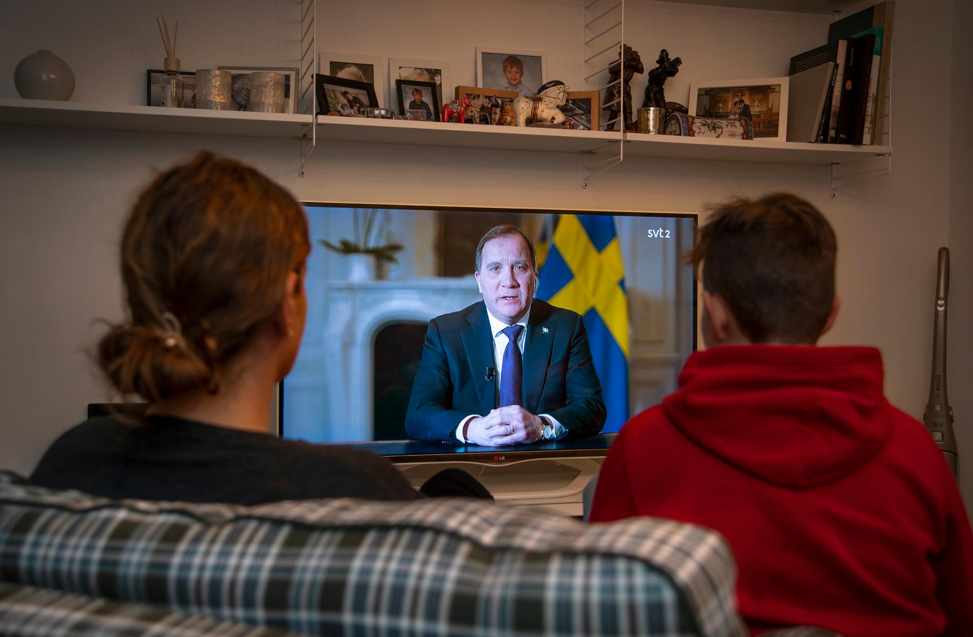 Statsminister Stefan Löfven (S) håller ett tal till nationen i SVT med anledning av coronapandemin.