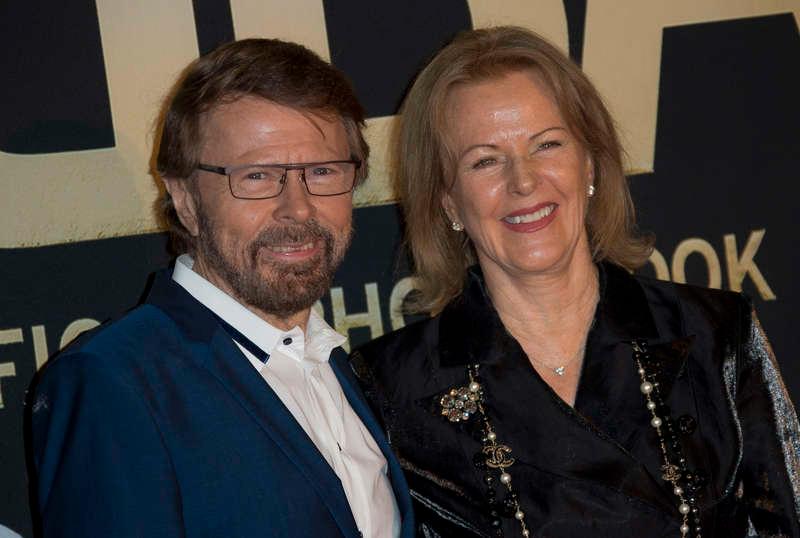 De säger ja. Björn Ulvaeus och Anni-Frid Lyngstad är båda positivt inställda till en ABBA-återförening. ”Ja, varför inte”, säger Björn Ulvaeus när de möter pressen i London. Foto